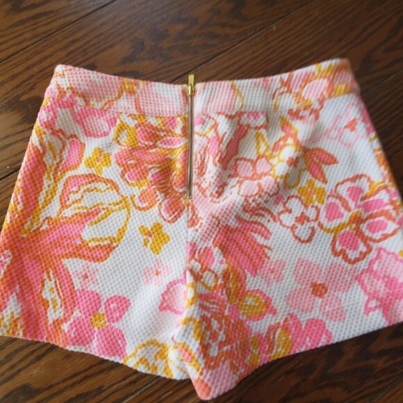Lilly Pulitzer alycia shorts resort white happines - Picture 7 of 7